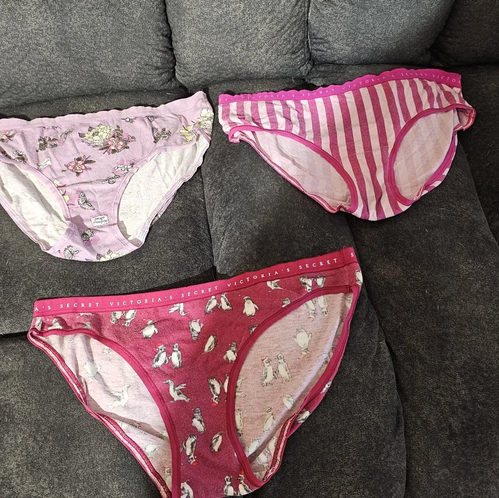 Victoria secret hipster panty bundle size medium NWOT - Picture 2 of 10